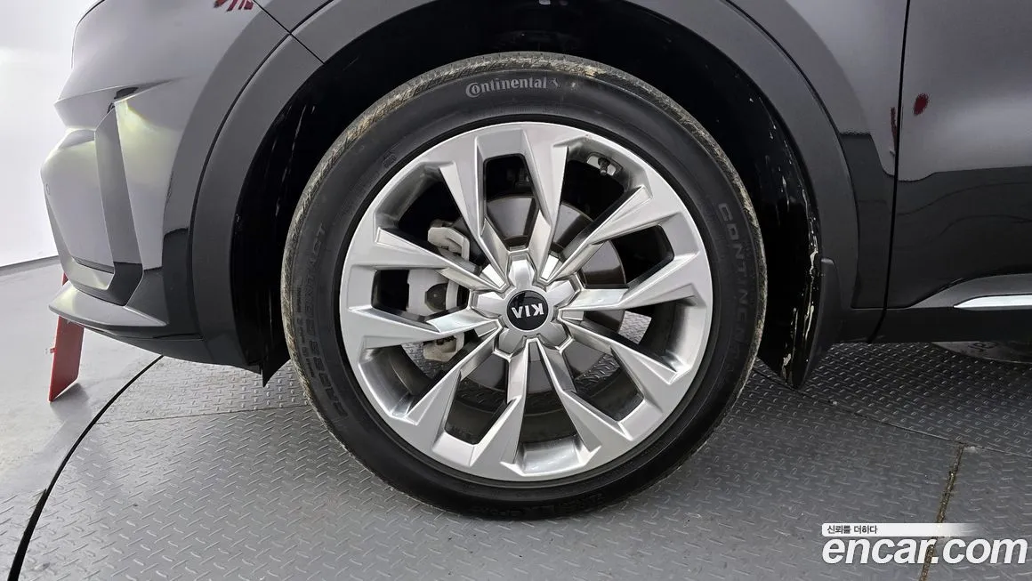 Kia Sorento — фото 9