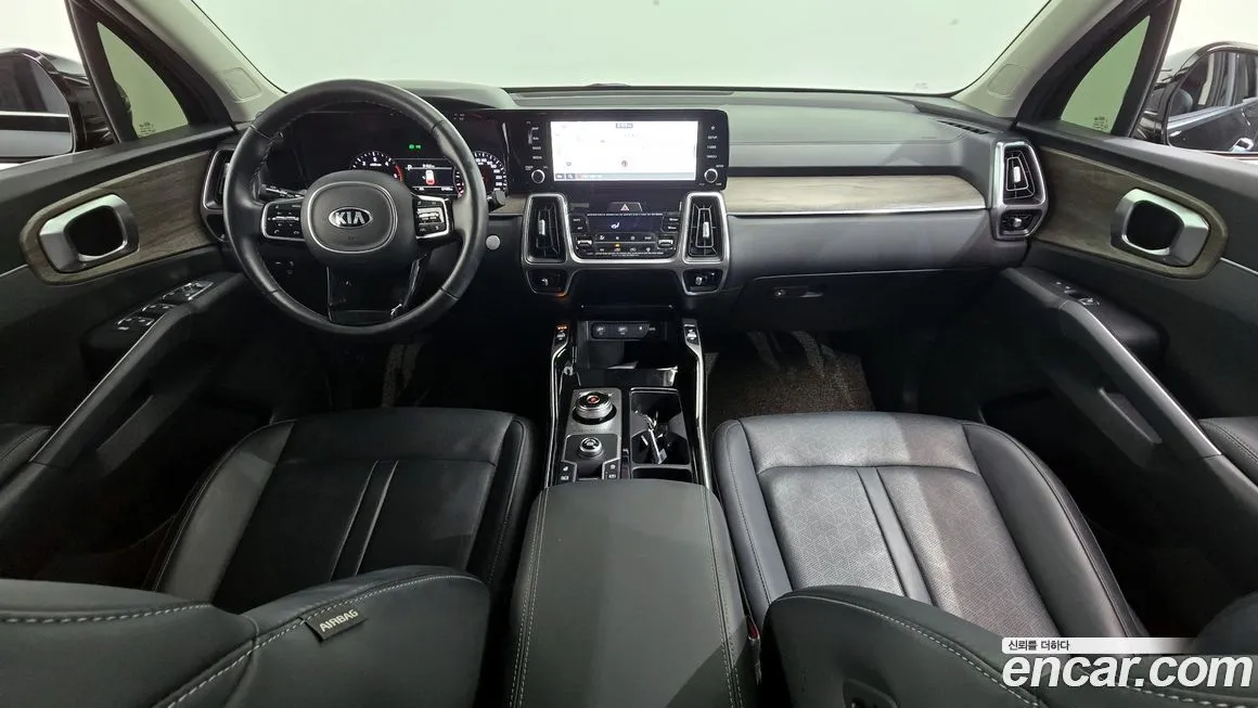 Kia Sorento — фото 6