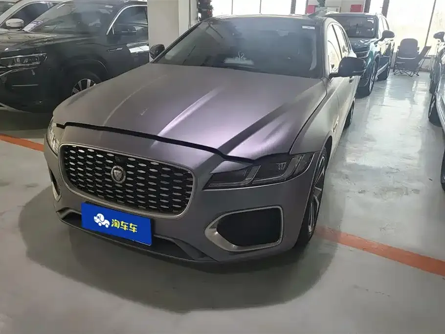 Jaguar XFL — фото 1