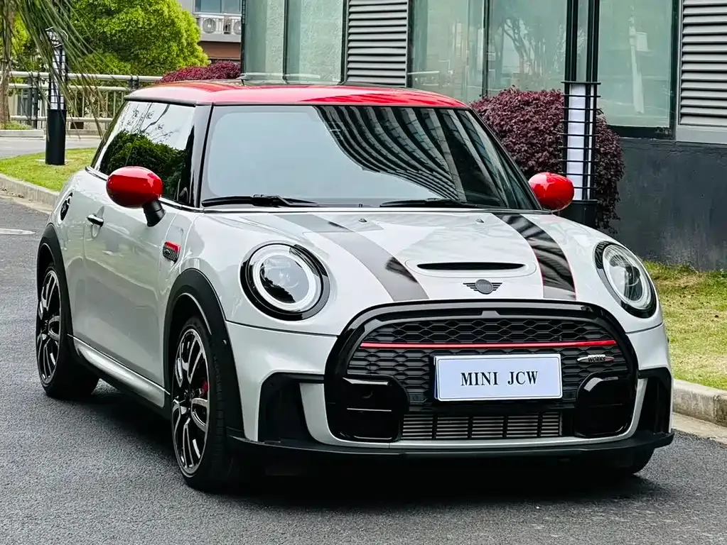 MINI JCW (John Cooper Works) — фото 9