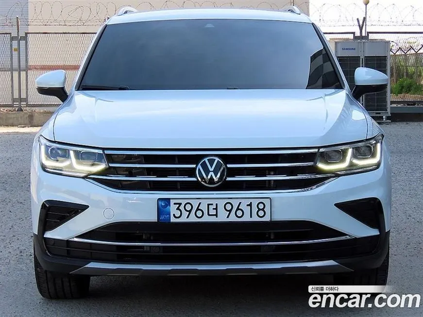Volkswagen Tiguan — фото 1
