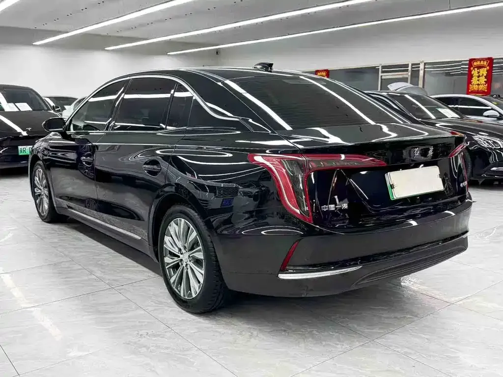Hongqi E-QM5 — фото 4