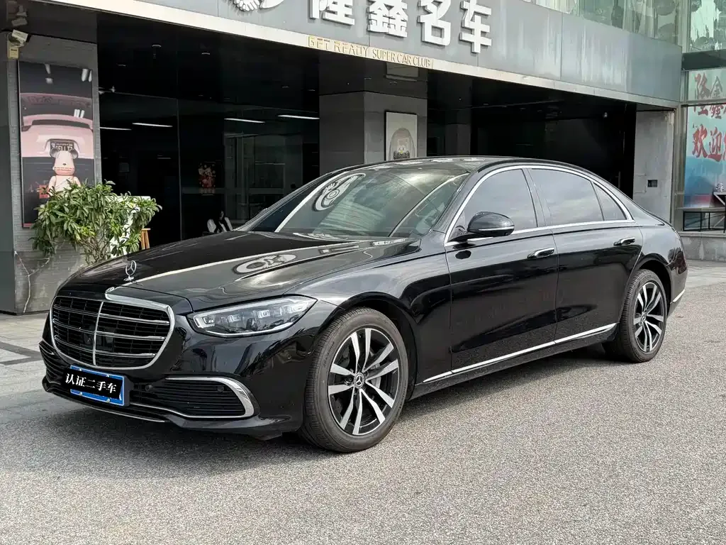 Mercedes-Benz S-Class — фото 1