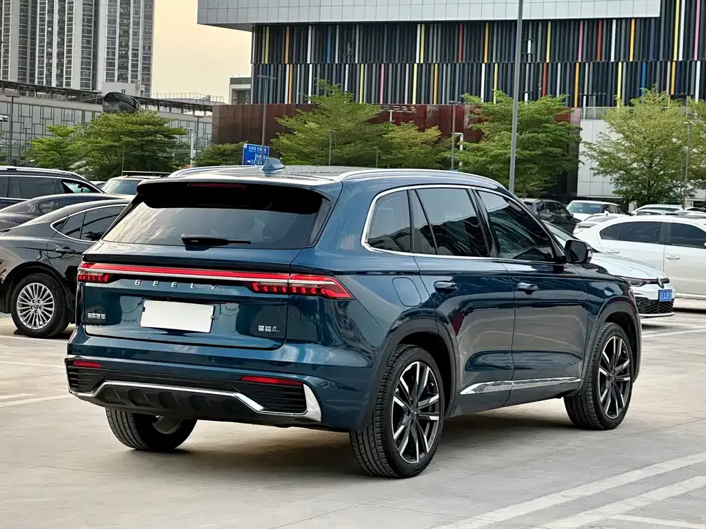 Geely Xingyue L — фото 4