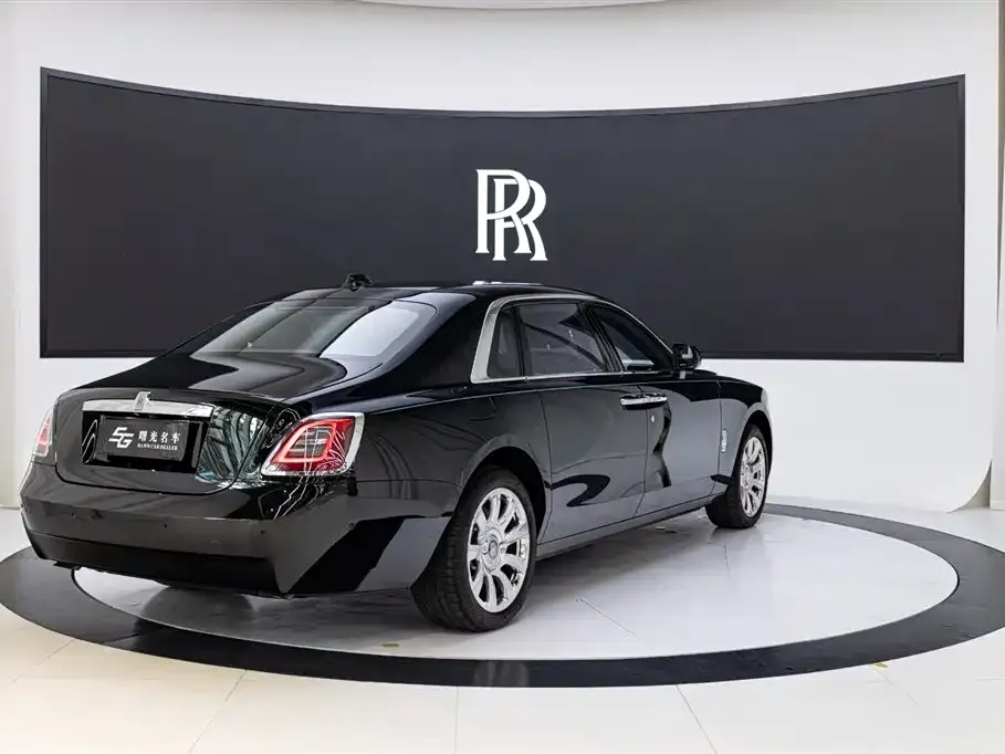 Rolls-Royce Ghost — фото 4