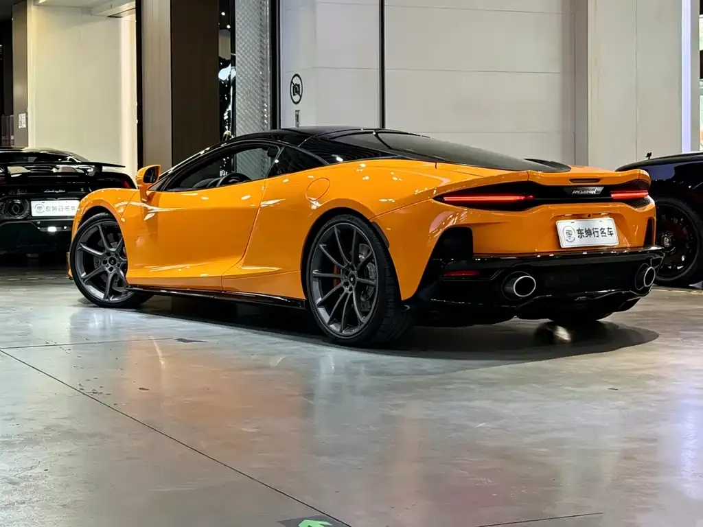 McLaren GT — фото 10