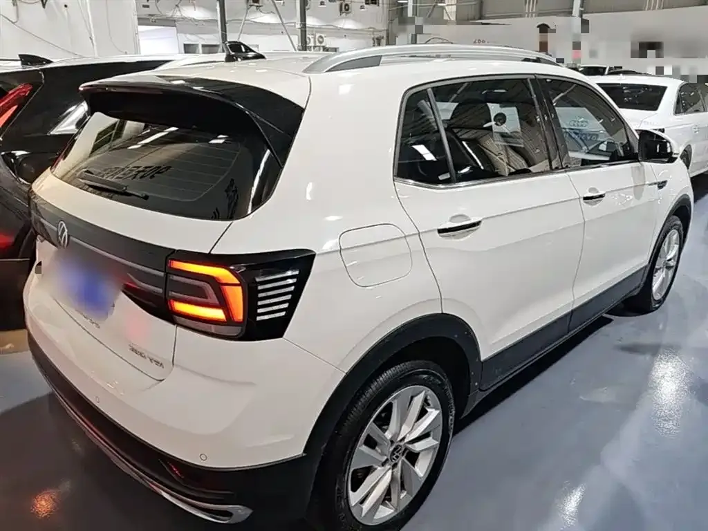 Volkswagen T-Cross — фото 6