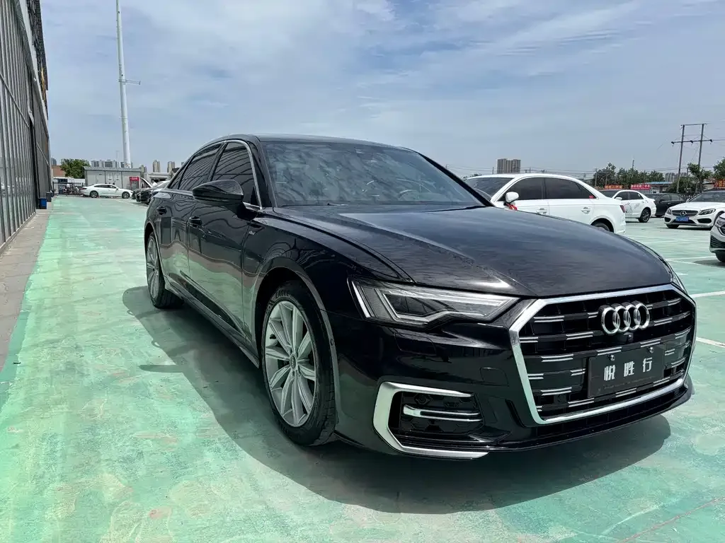 Audi A6L — фото 10