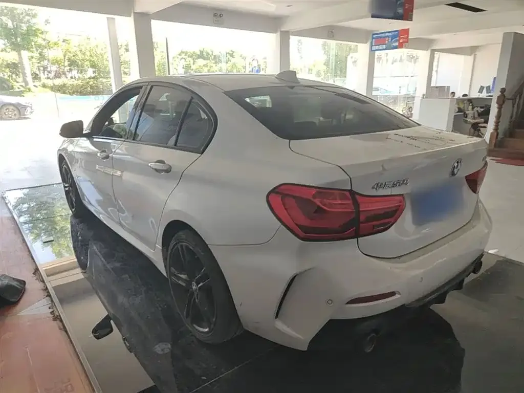 BMW 1 Series — фото 10