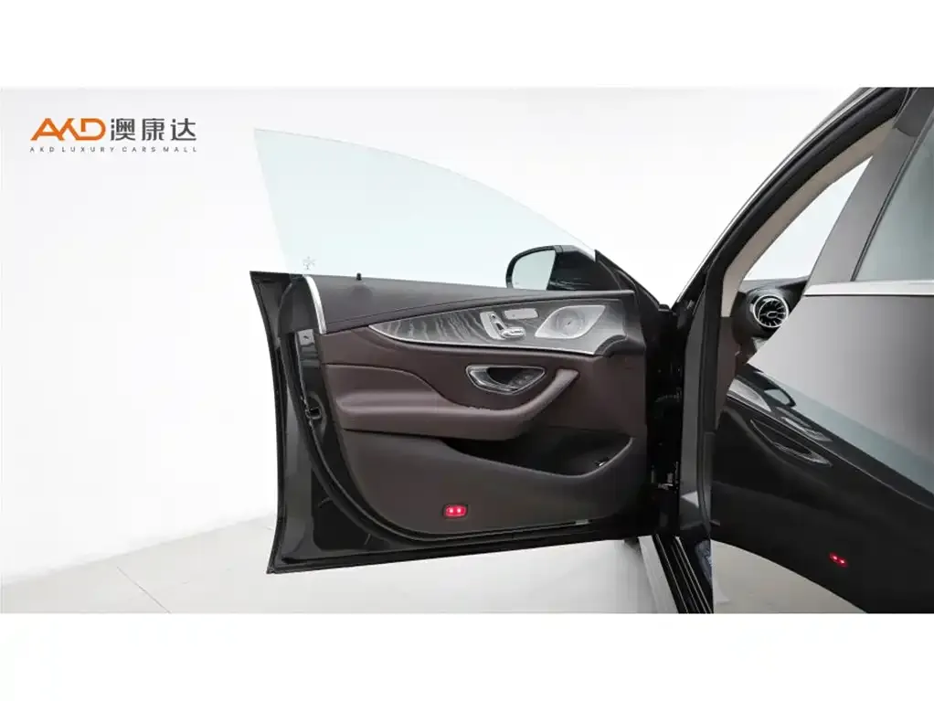 Mercedes-Benz CLS — фото 8