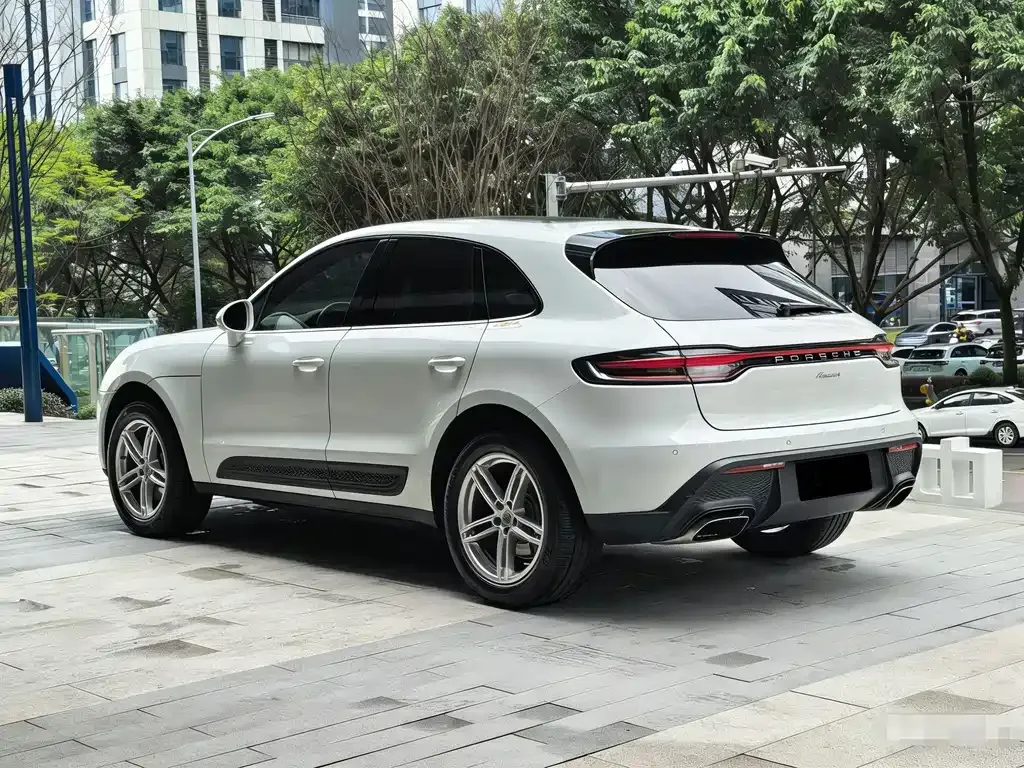 Porsche Macan — фото 8