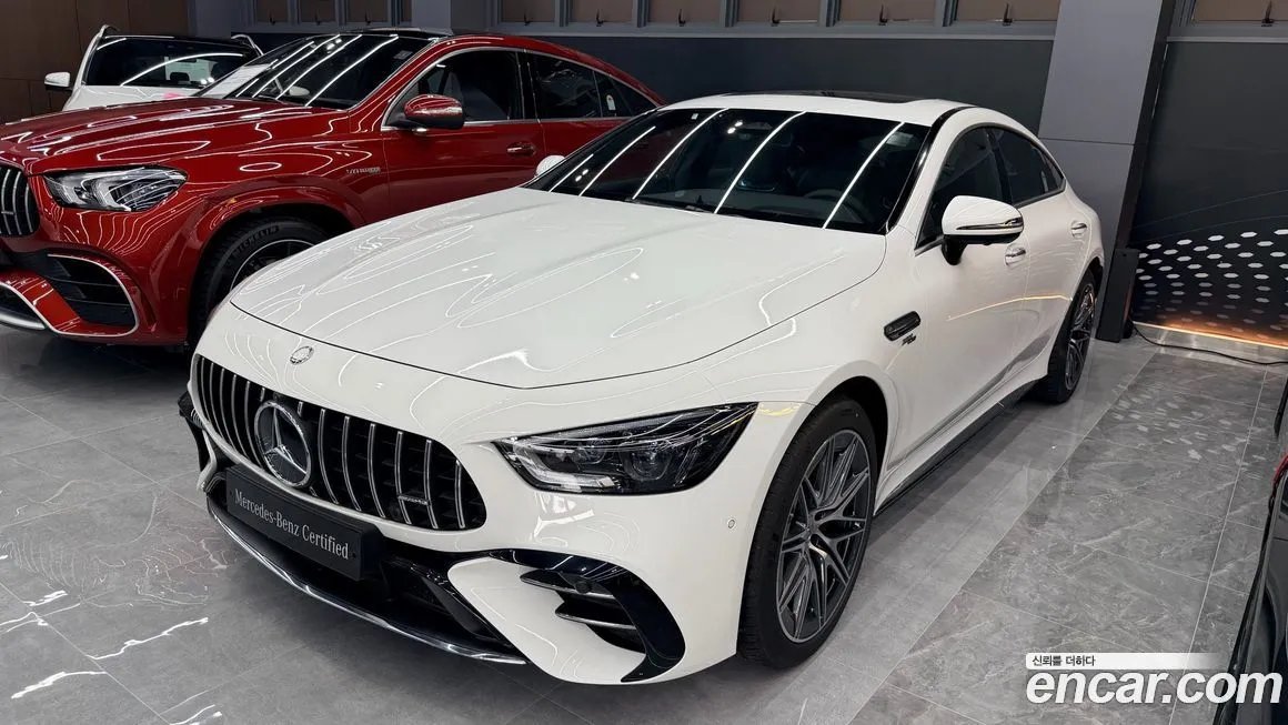 Mercedes-Benz AMG GT — фото 1