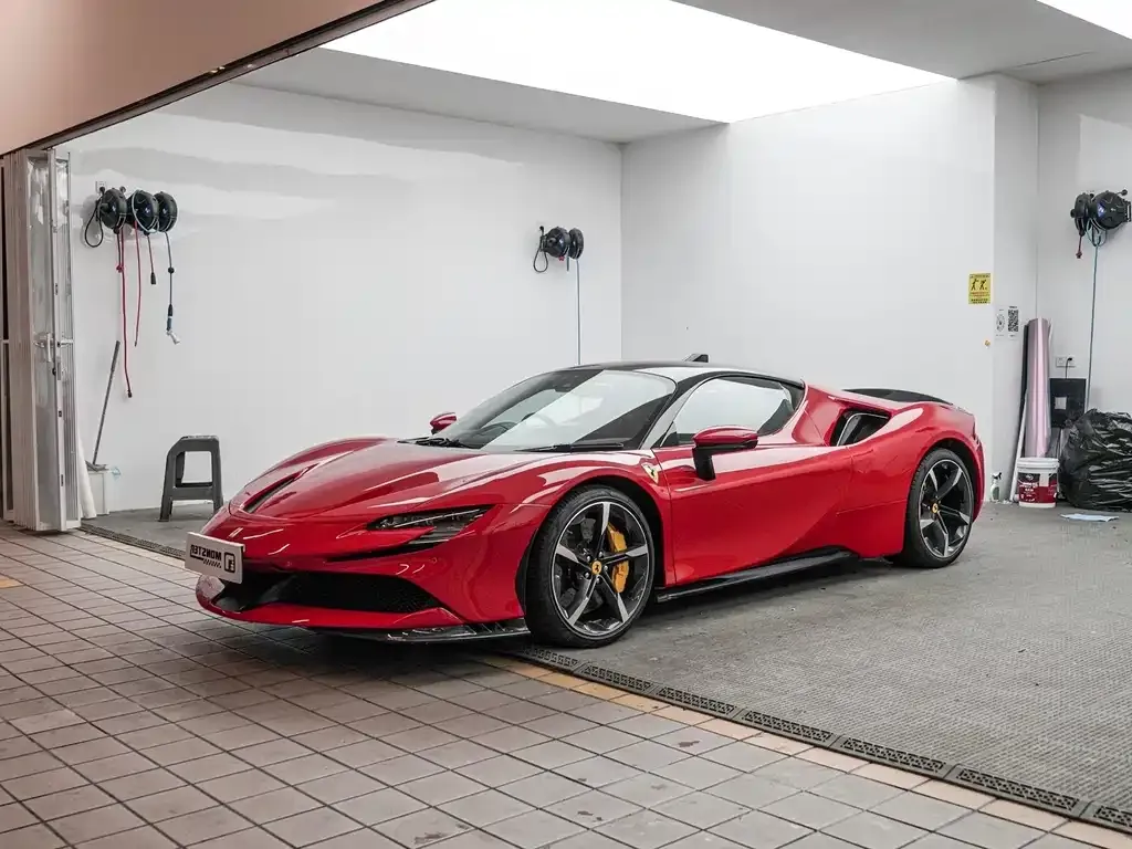 Ferrari SF90 — фото 1