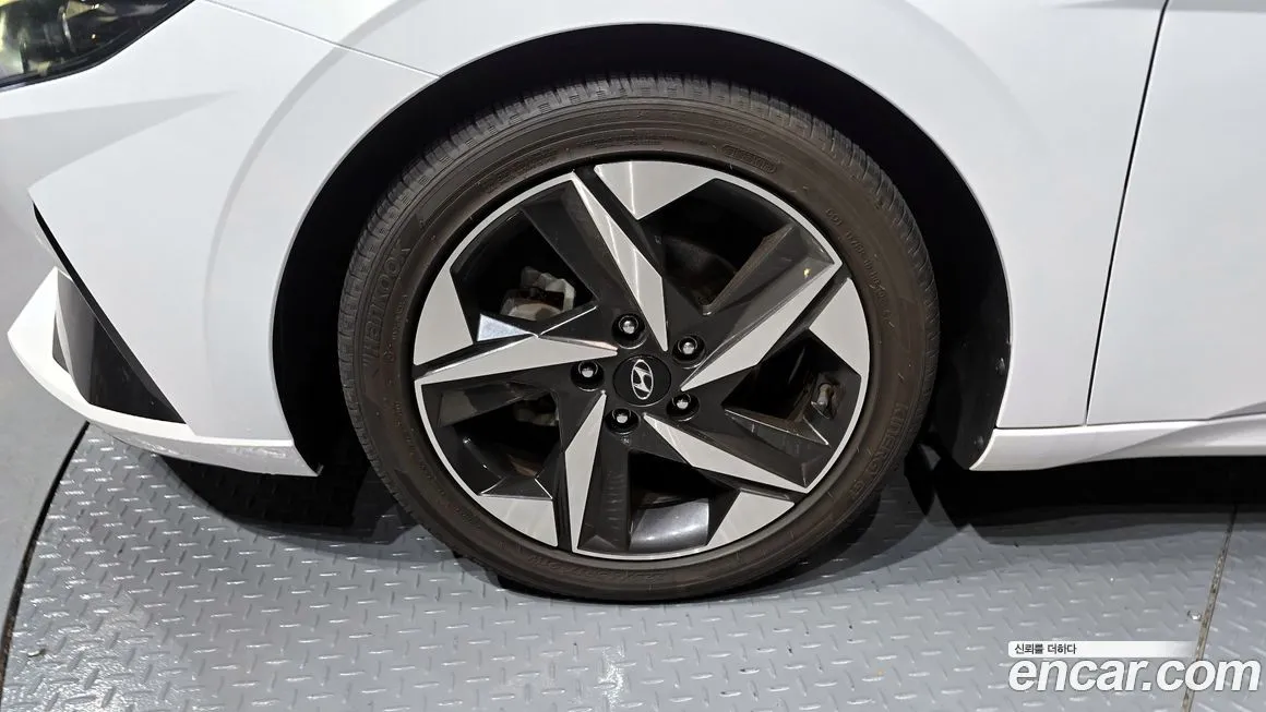 Hyundai AVANTE — фото 6