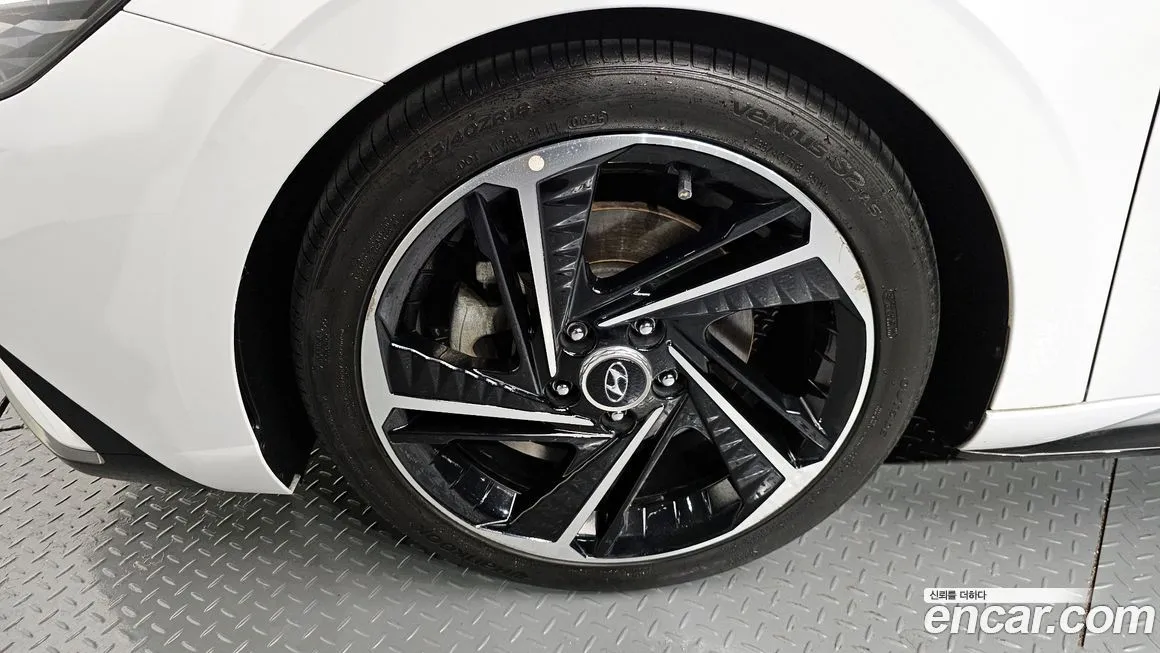 Hyundai AVANTE — фото 3