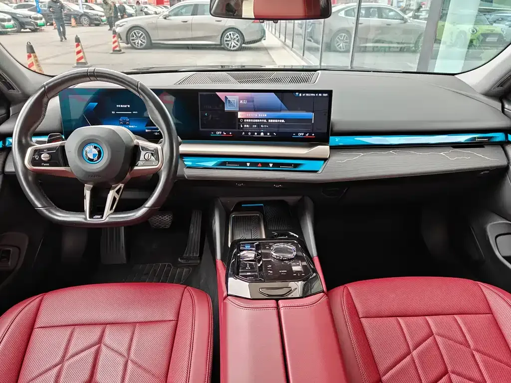 BMW i5 — фото 7