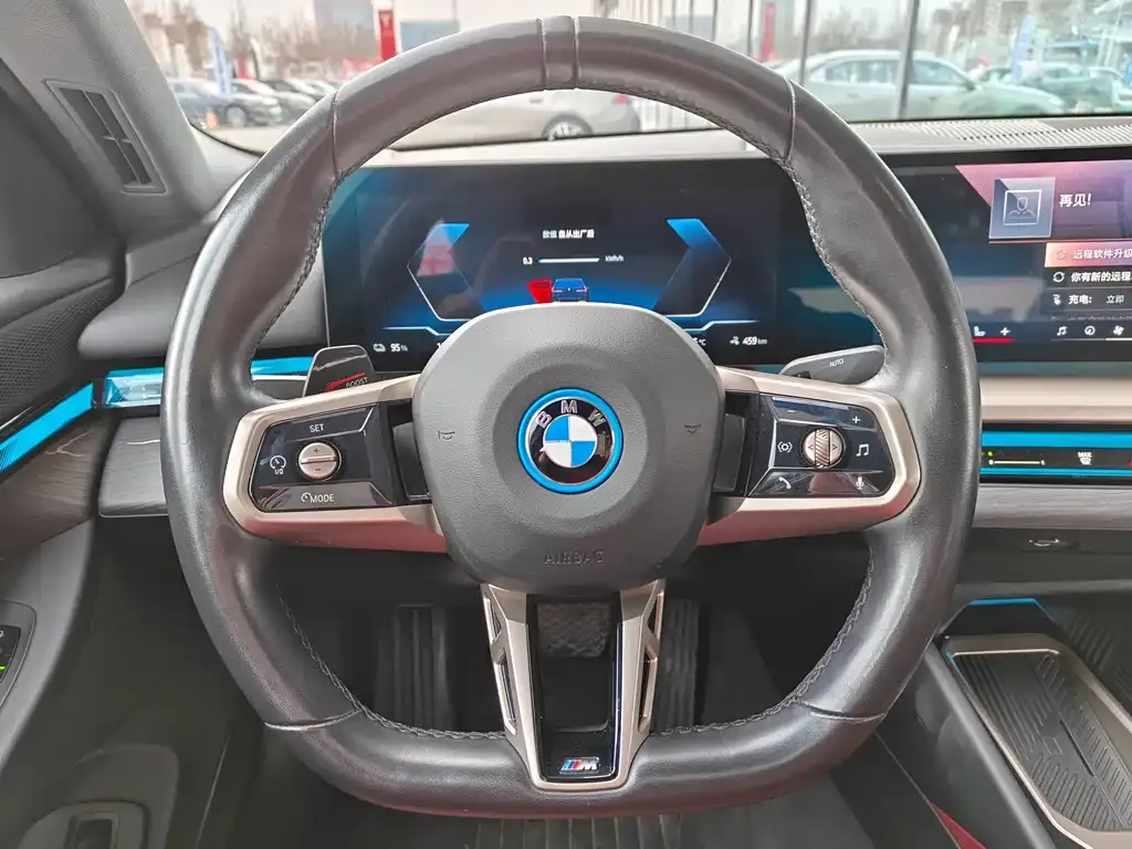 BMW i5 — фото 4