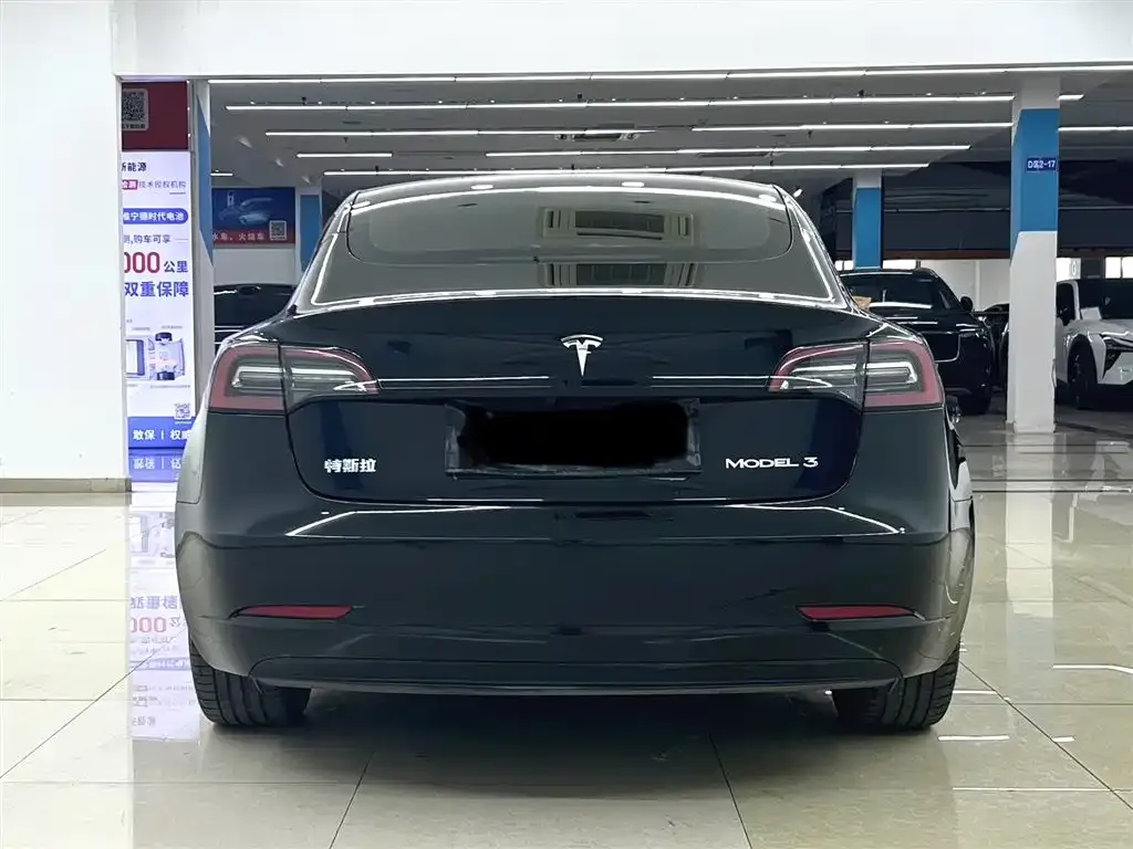 Tesla Model 3 — фото 2