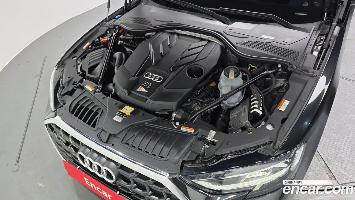Audi A8 — фото 5