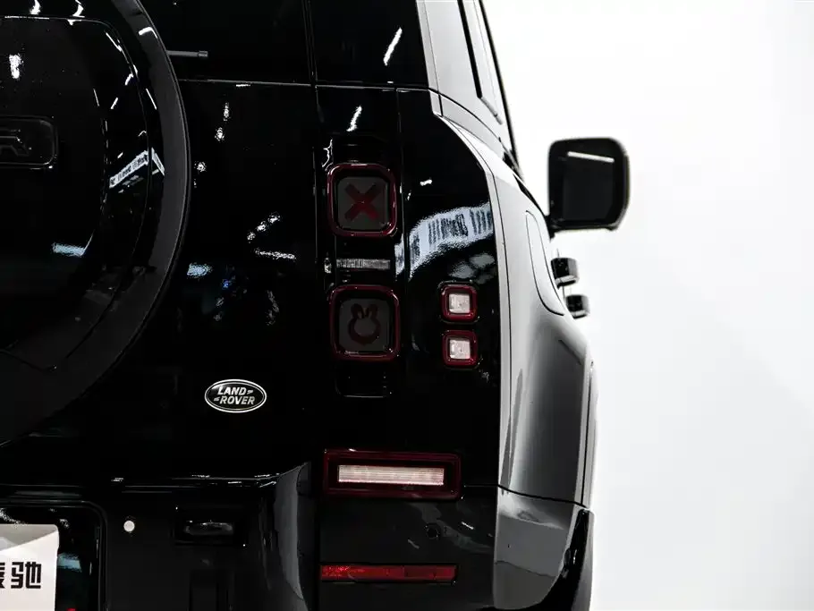 Land Rover Defender — фото 7