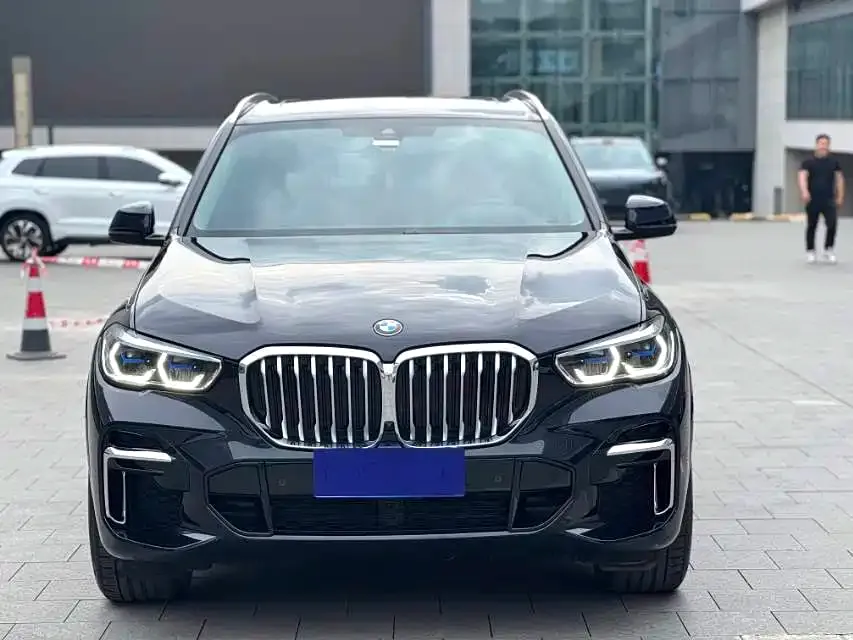 BMW X5 — фото 7