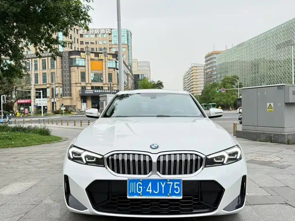 BMW 3 Series — фото 1