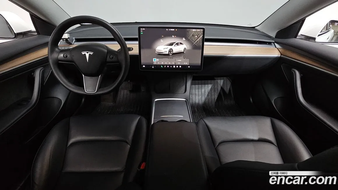 Tesla Model 3 — фото 8