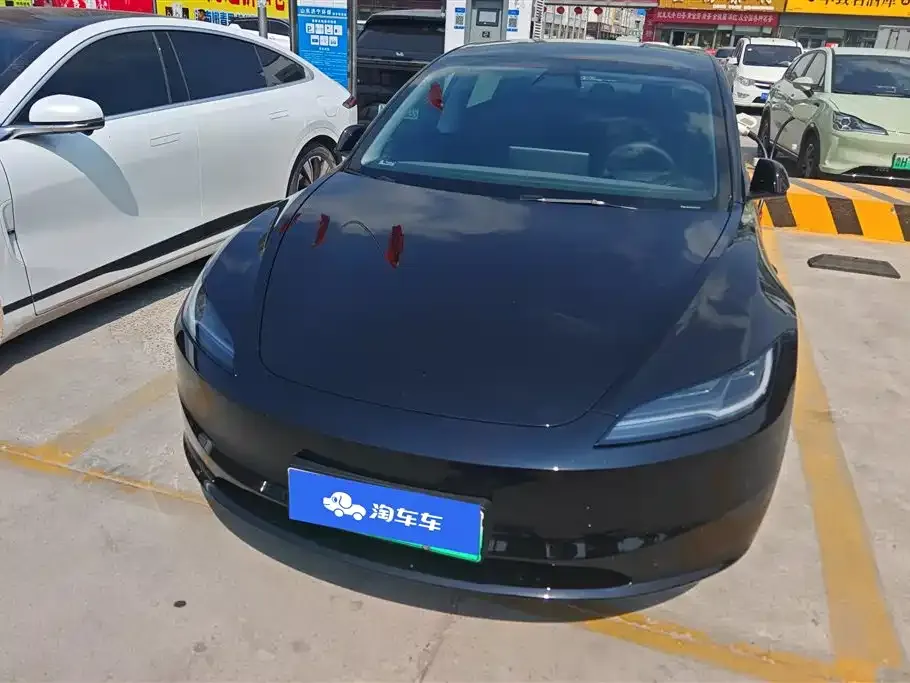 Tesla Model 3 — фото 2
