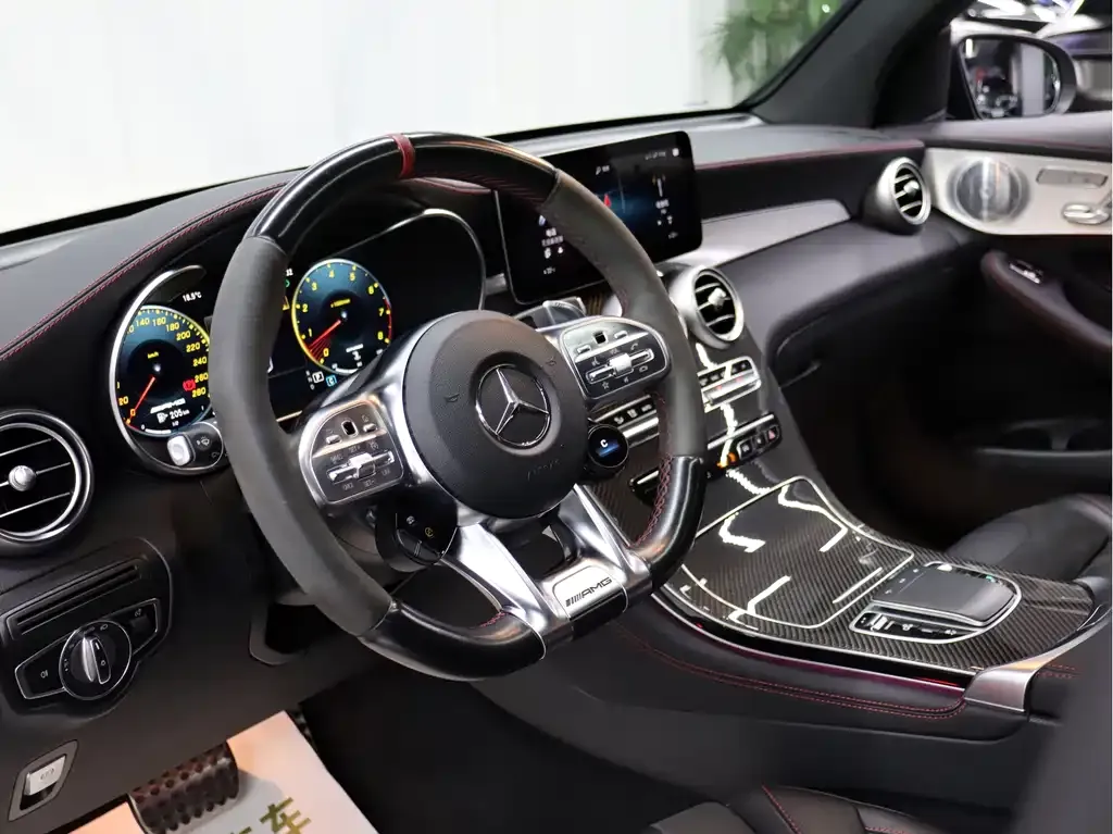 Mercedes-Benz GLC Coupe AMG — фото 7