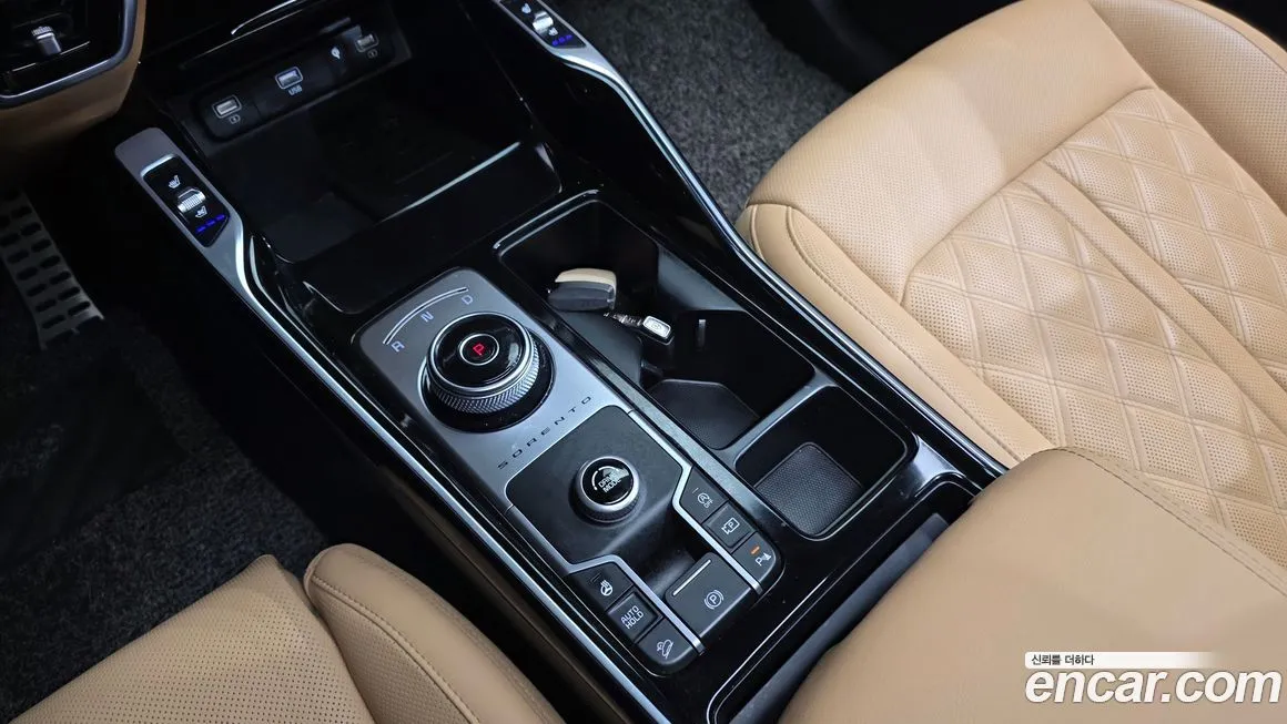 Kia Sorento — фото 9