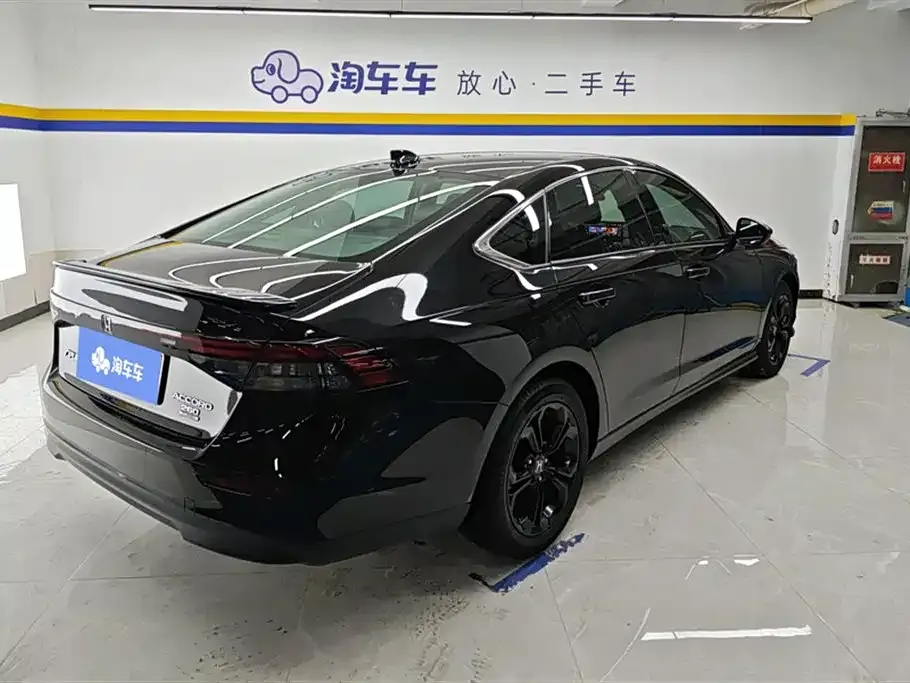 Honda Accord — фото 6