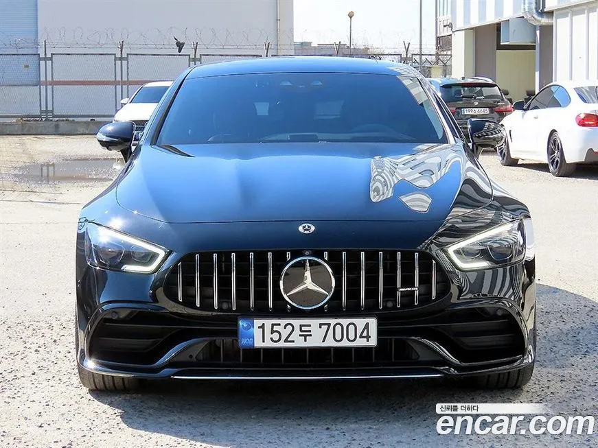 Mercedes-Benz AMG GT — фото 1