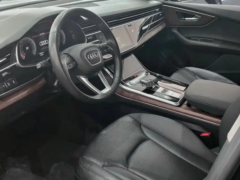 Audi Q7 — фото 4