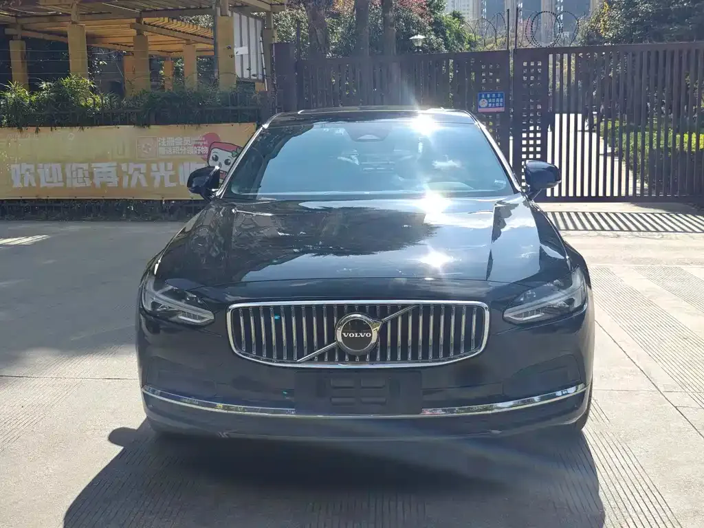 Volvo S90 — фото 10