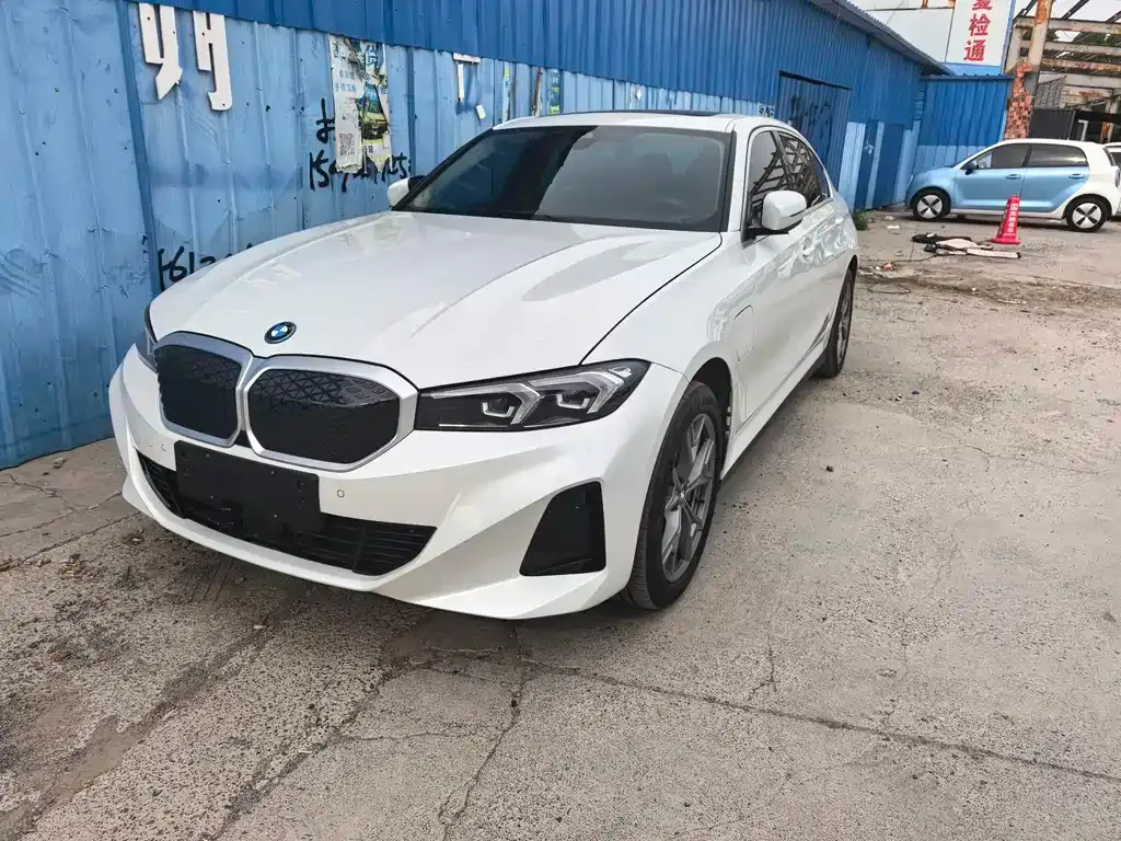 BMW i3 — фото 1