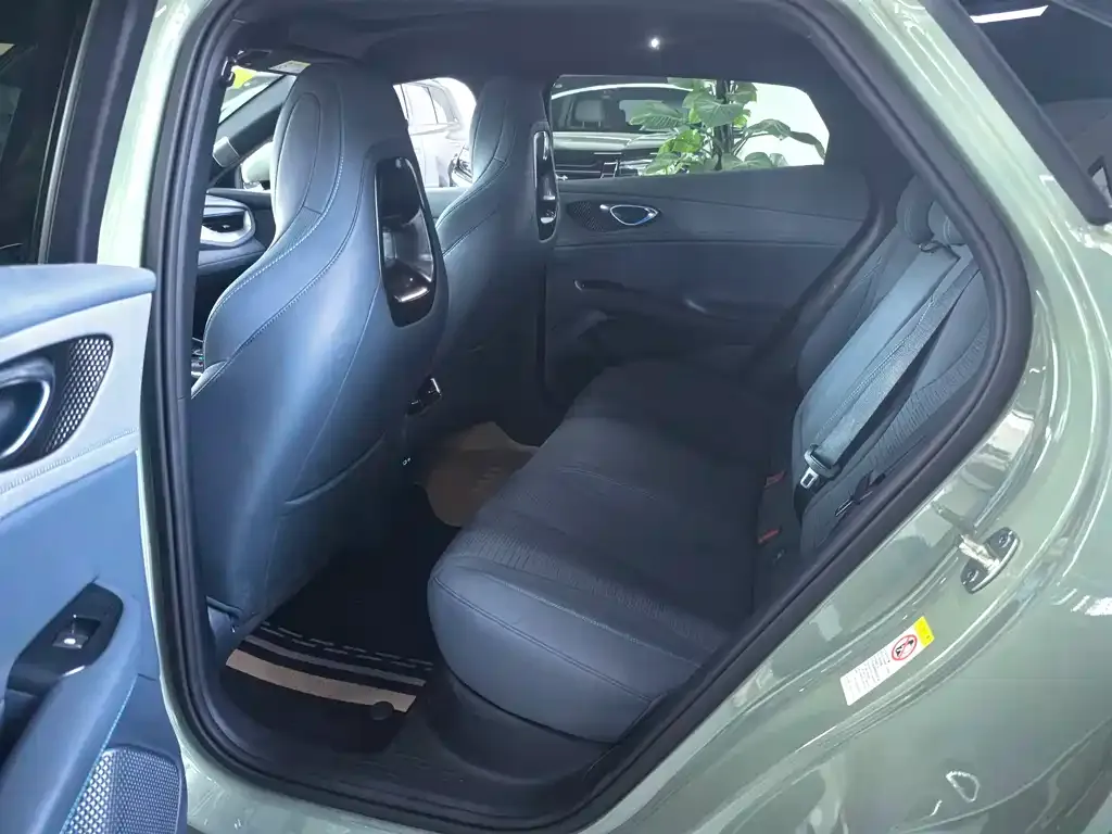 BYD Seal 06GT — фото 9