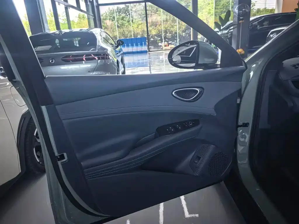 BYD Seal 06GT — фото 8