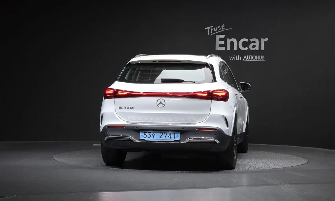 Mercedes-Benz EQA — фото 3