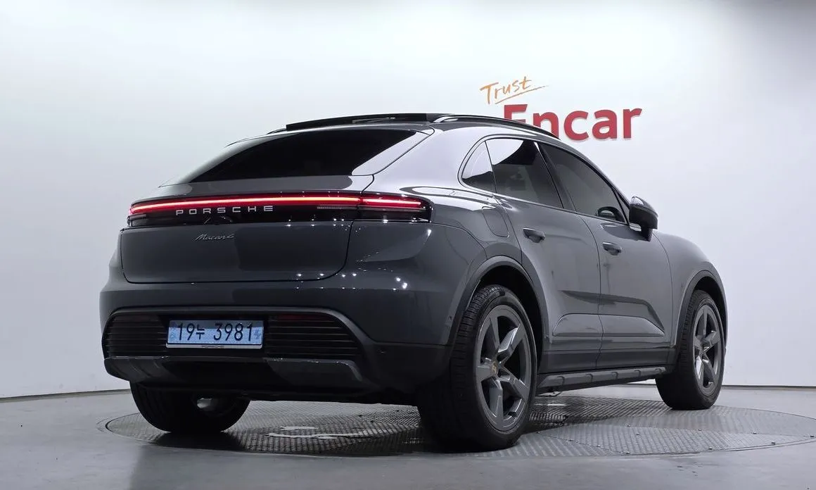 Porsche Macan — фото 9