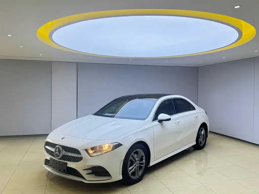 Mercedes-Benz A-Class — фото 1