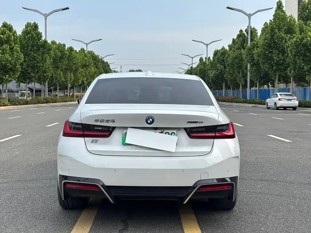 BMW i3 — фото 3