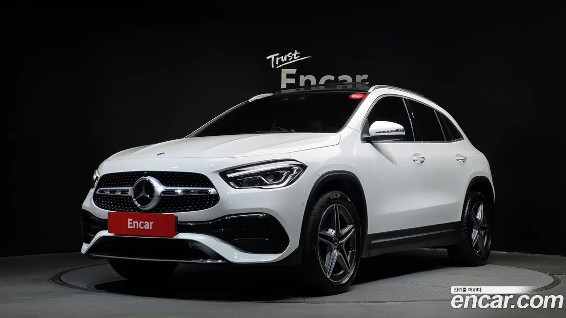 Mercedes-Benz GLA-Class — фото 1