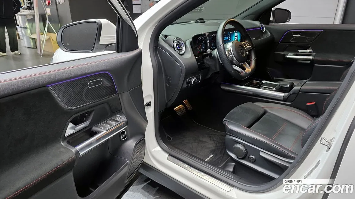 Mercedes-Benz GLA-Class — фото 10