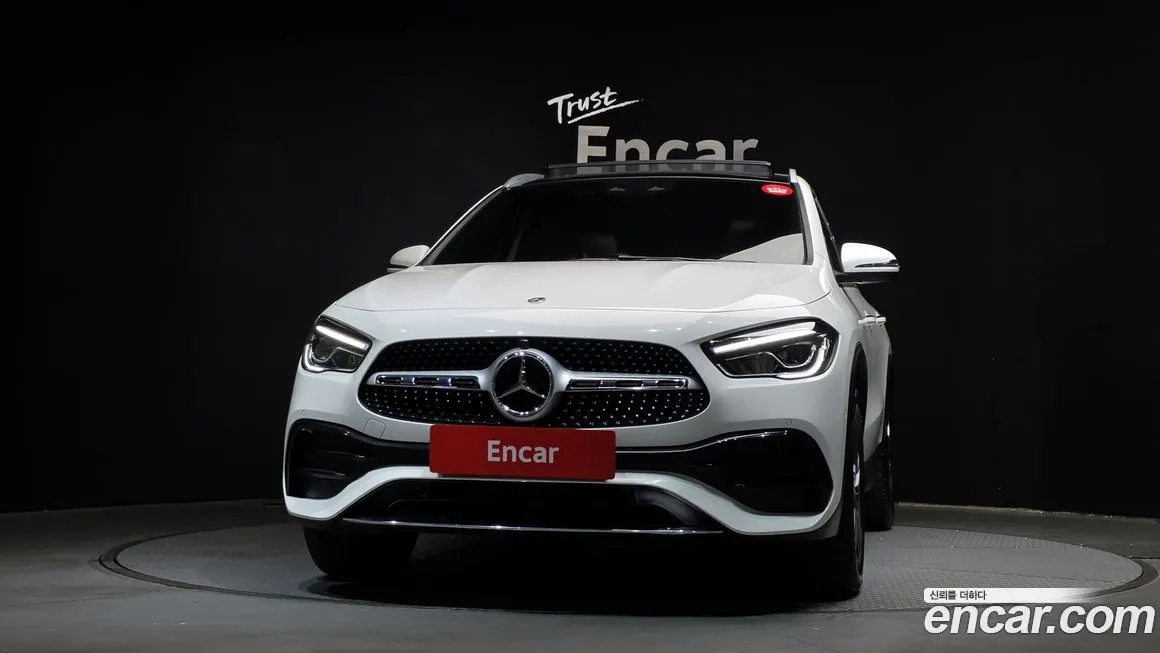 Mercedes-Benz GLA-Class — фото 6