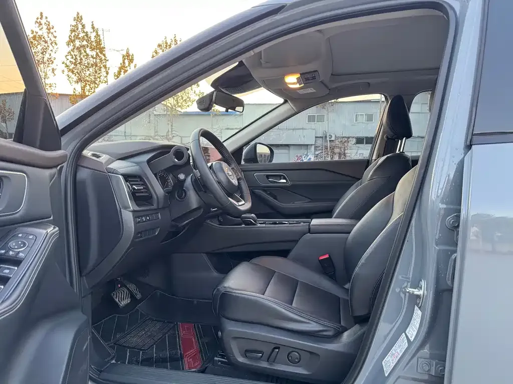 Nissan X-Trail — фото 10