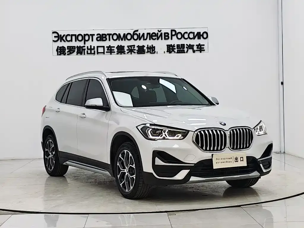 BMW X1 — фото 9