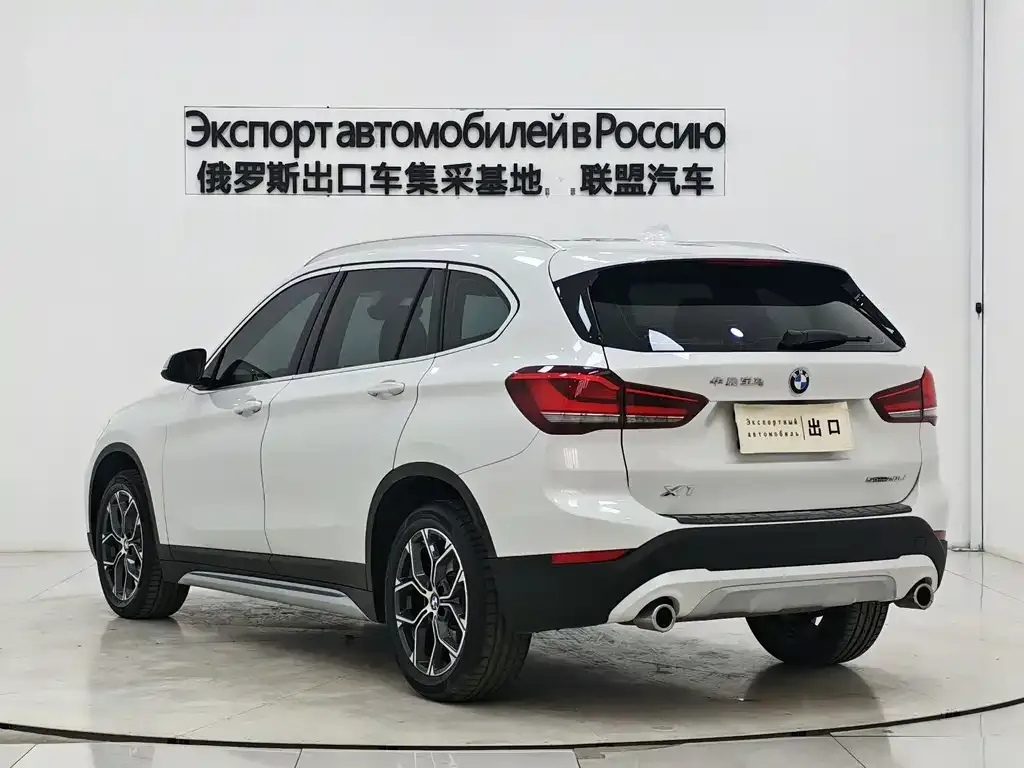 BMW X1 — фото 7