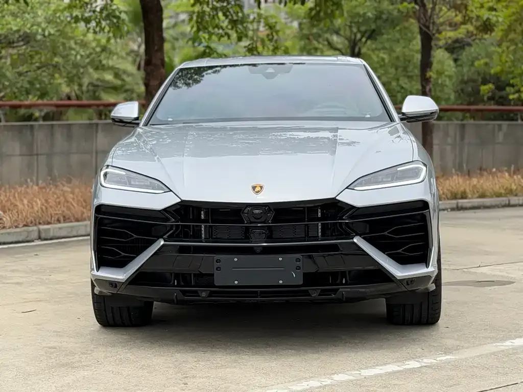Lamborghini Urus SE — фото 9