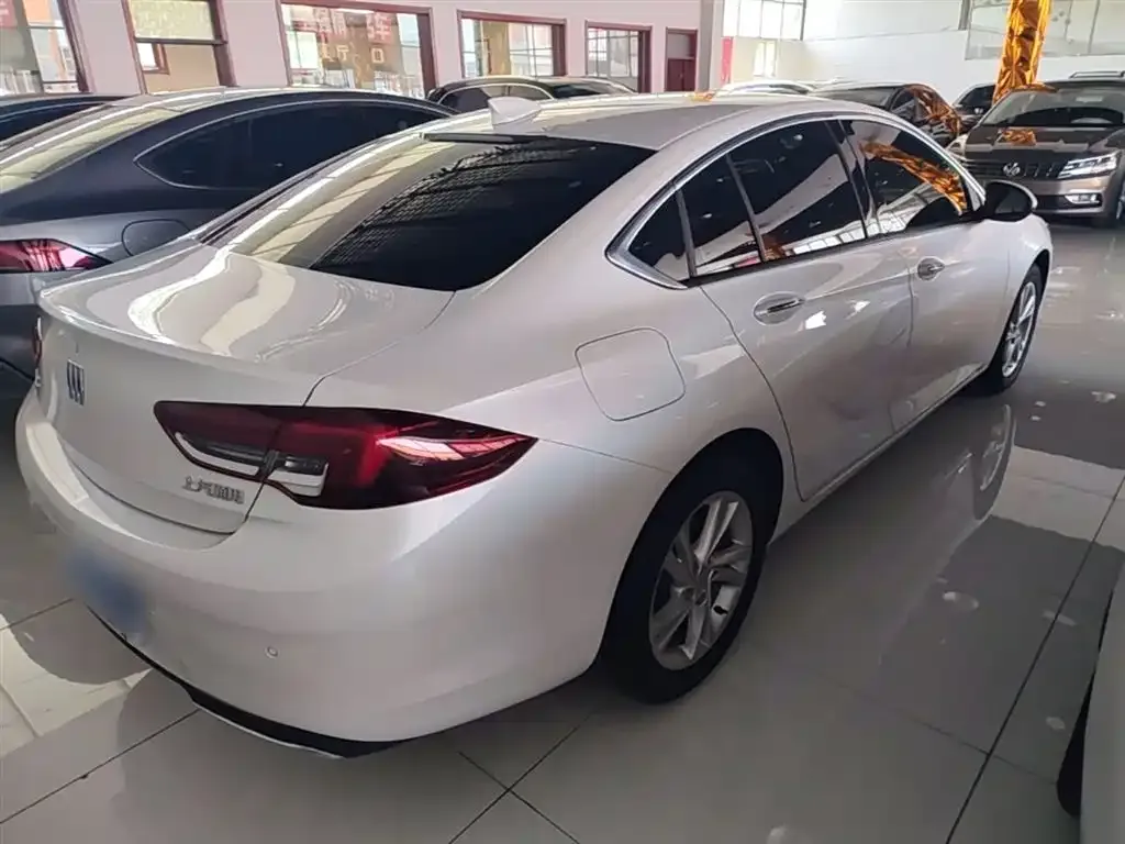 Buick Regal — фото 10