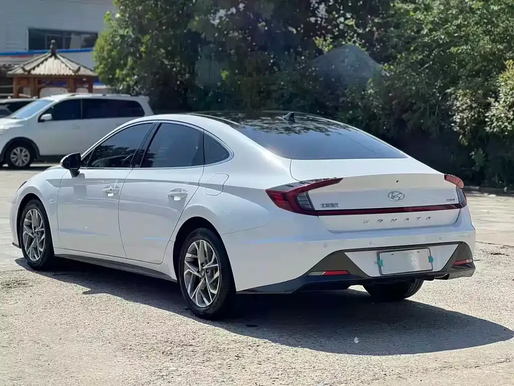 Hyundai Sonata — фото 3